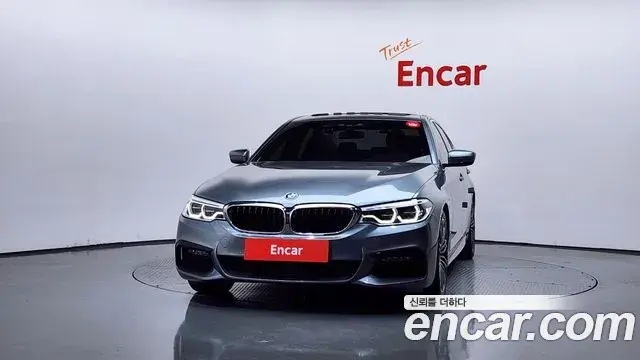 BMW 5 Series 2019 — Photo 6/33