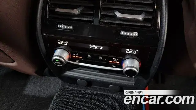 BMW 5 Series 2019 — Photo 1/33