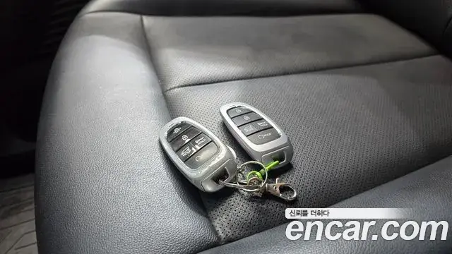 Hyundai Staria 2021 — Şəkil 28/30