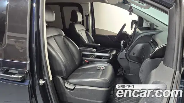 Hyundai Staria 2021 — Şəkil 23/30