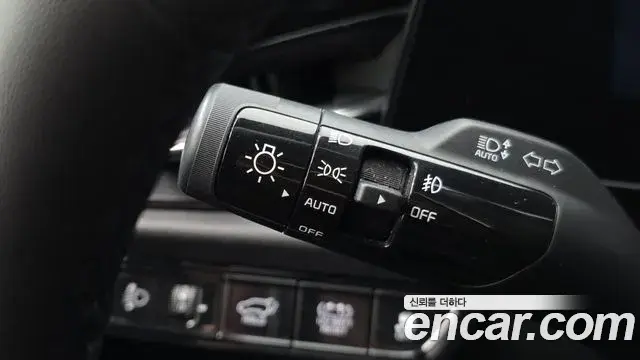 Kia Niro 2022 — Şəkil 32/33