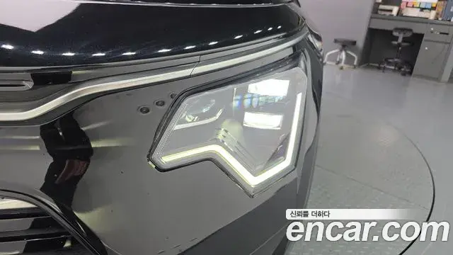 Kia Niro 2022 — Şəkil 10/33