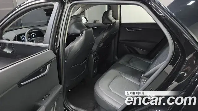 Kia Niro 2022 — Şəkil 23/33