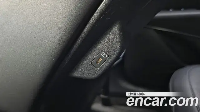 Kia Niro 2022 — Şəkil 9/33