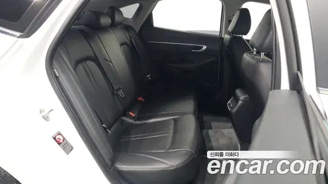 Hyundai Sonata 2022 — Фото 11/20