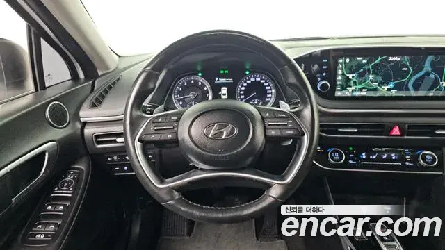 Hyundai Sonata 2022 — Фото 13/20