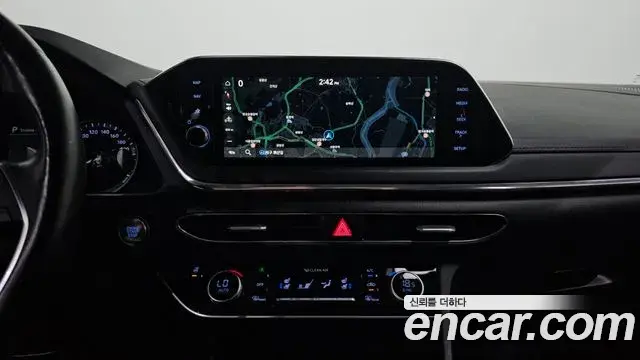 Hyundai Sonata 2022 — Фото 14/20