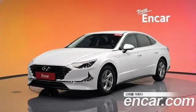 Hyundai Sonata 2022 — Фото 1/20