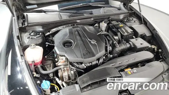 Hyundai Sonata Hybrid 2022 — ფოტო 19/33