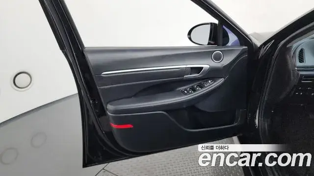 Hyundai Sonata Hybrid 2022 — ფოტო 3/33