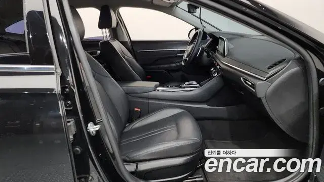 Hyundai Sonata Hybrid 2022 — ფოტო 15/33
