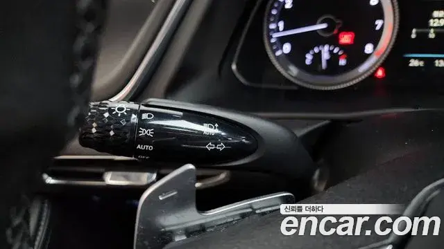 Hyundai Sonata Hybrid 2022 — ფოტო 4/33