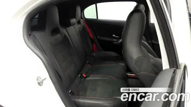 Mercedes-Benz A-Class 2021 — Фото 11/20