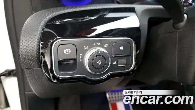 Mercedes-Benz A-Class 2021 — Фото 19/20