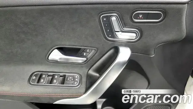 Mercedes-Benz A-Class 2021 — Photo 9/30