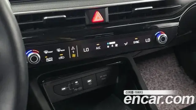 Kia K5 2024 — ფოტო 14/20