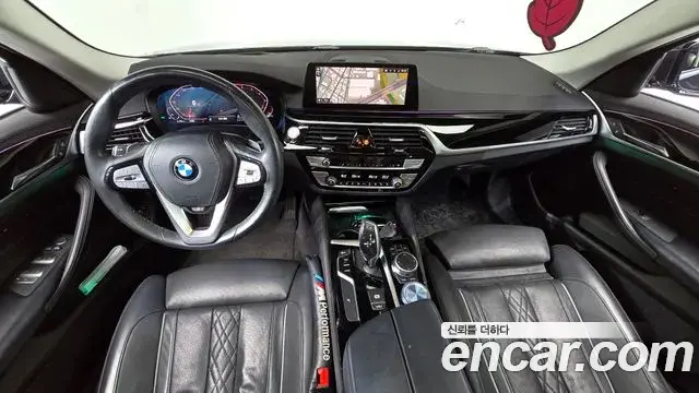 BMW 5 Series 2019 — Şəkil 32/32