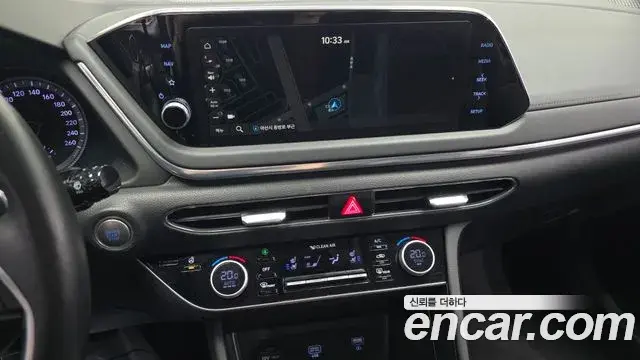 Hyundai Sonata Hybrid 2022 — Photo 8/20