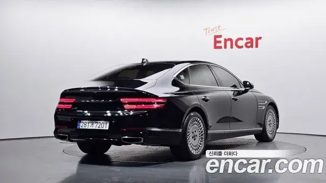 Genesis G80 2023 — Şəkil 10/34