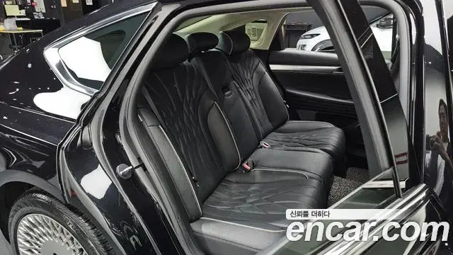 Genesis G80 2023 — Şəkil 27/34