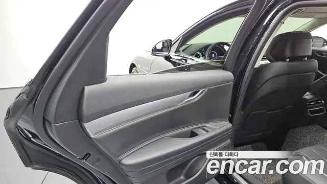 Genesis G80 2023 — Şəkil 21/34