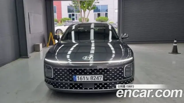 Hyundai Grandeur Hybrid 2023 — ფოტო 15/18