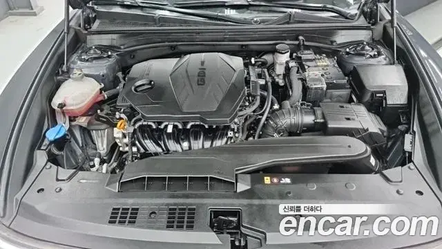 Hyundai Grandeur Hybrid 2023 — ფოტო 3/18