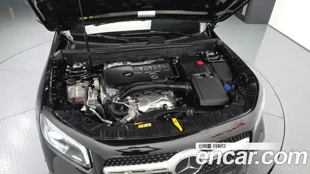 Mercedes-Benz GLB-Class 2023 — Фото 5/20