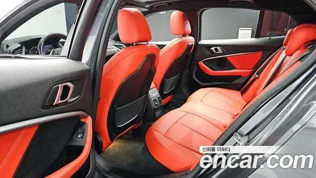 BMW 1 Series 2021 — ფოტო 10/20