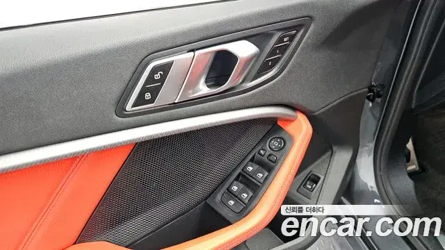 BMW 1 Series 2021 — ფოტო 20/20