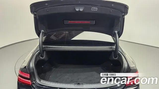 Genesis G80 2020 — Photo 22/47