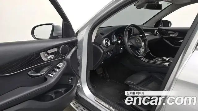Mercedes-Benz GLC-Class 2019 — Фото 10/20