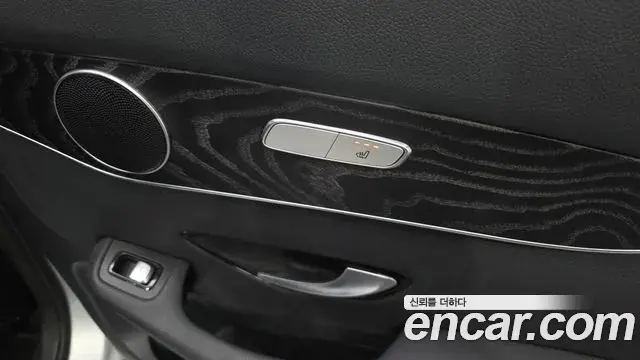 Mercedes-Benz GLC-Class 2019 — Фото 19/20
