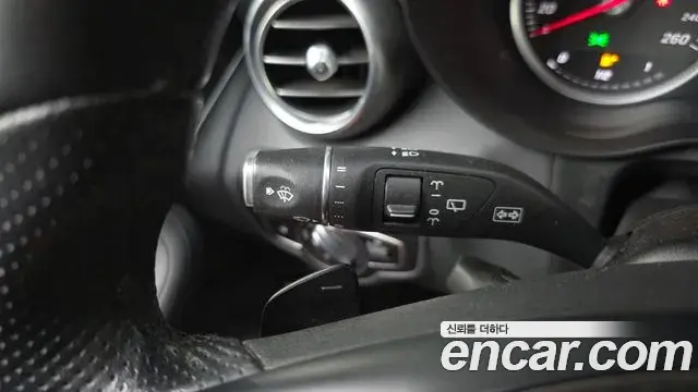 Mercedes-Benz GLC-Class 2019 — Photo 21/32