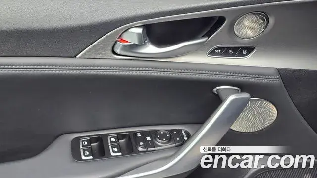 Kia Stinger 2018 — Şəkil 8/30