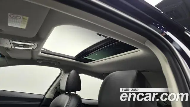 Kia Stinger 2018 — Şəkil 13/30
