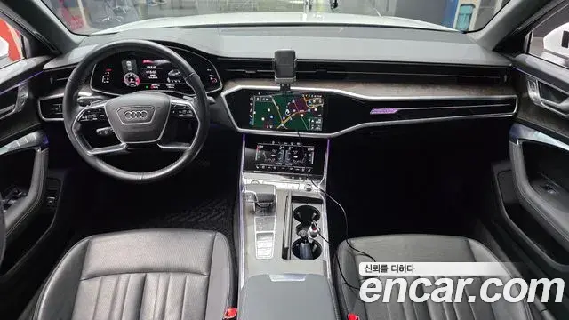 Audi A6 2021 — ფოტო 24/30