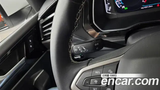 Volkswagen Jetta 2023 — Şəkil 7/34