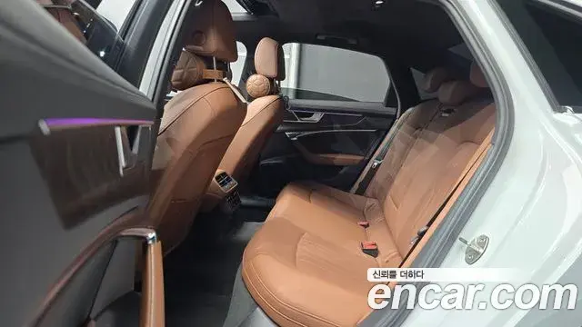 Audi A6 2022 — Şəkil 12/30