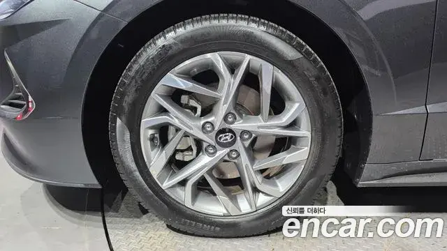 Hyundai Sonata Hybrid 2019 — Şəkil 6/33
