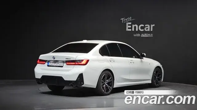 BMW 3 Series 2025 — Photo 29/31