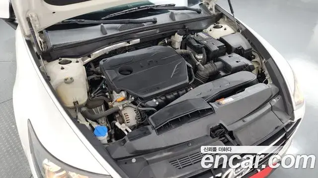 Hyundai Sonata Hybrid 2019 — Şəkil 8/32