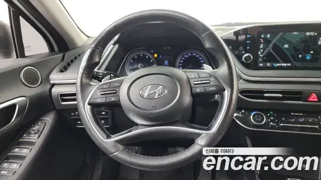 Hyundai Sonata Hybrid 2019 — Şəkil 25/32