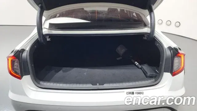 Hyundai Sonata Hybrid 2019 — Şəkil 4/32