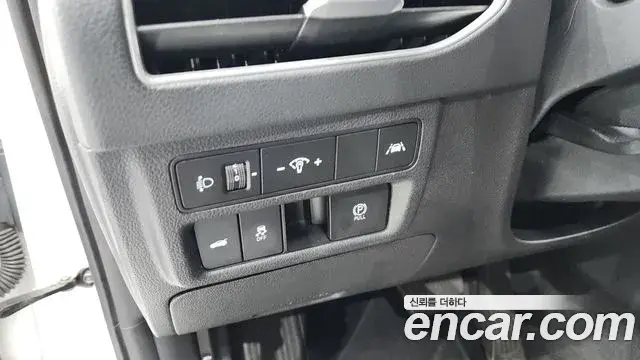 Hyundai Sonata Hybrid 2019 — Şəkil 15/32