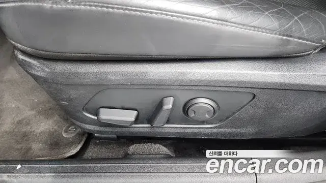 Hyundai Sonata Hybrid 2019 — Şəkil 16/32