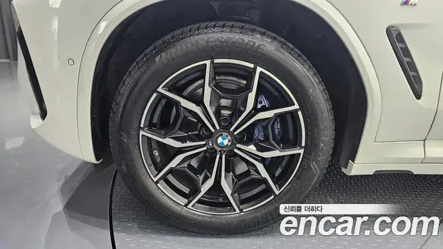 BMW X4 2022 — ფოტო 13/34