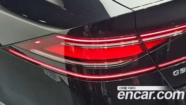 Genesis G90 2022 — Photo 13/35