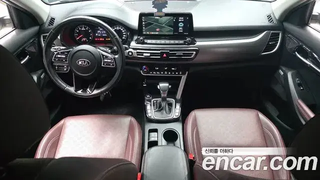 Kia Seltos 2020 — Photo 16/32