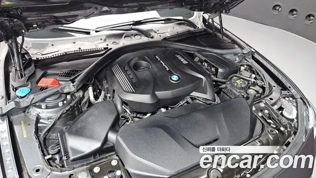 BMW 4 Series 2019 — ფოტო 16/20
